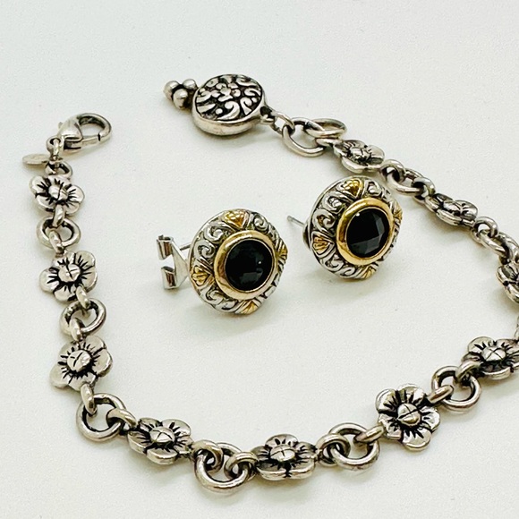 Vintage Modern Earrings & Floral Bracelet - Picture 12 of 12